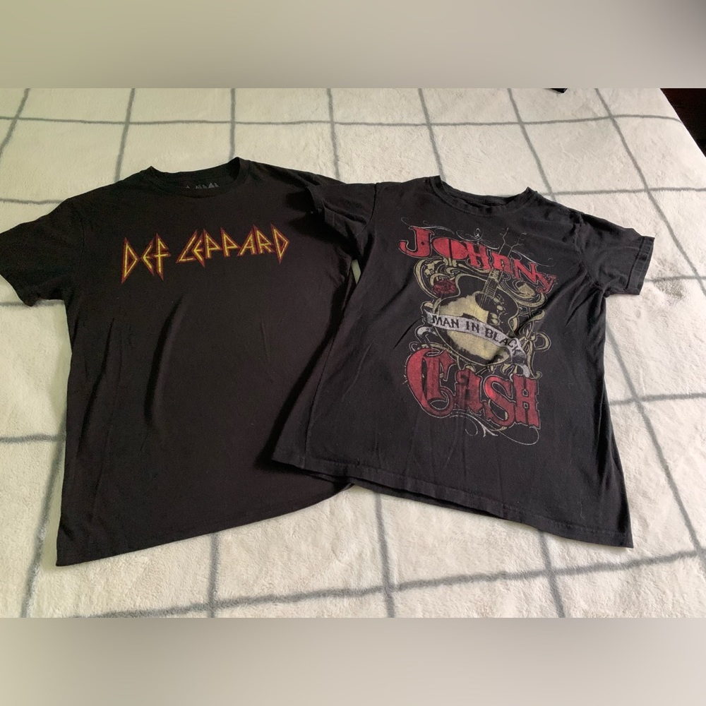 Women’s Rocker T-Shirt Bundle size Medium